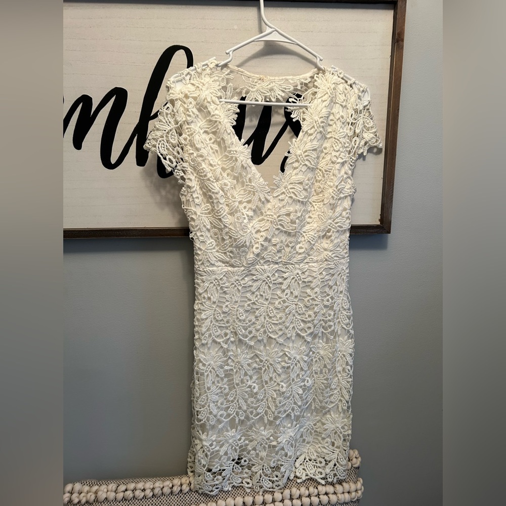 Size Large Lacey White Dress with Open Back
